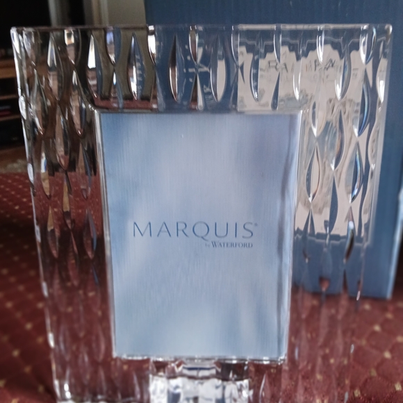 Rainfall Collection Frame - Silver - Picture 2 of 4